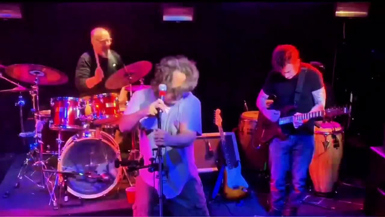 Atom Rush live